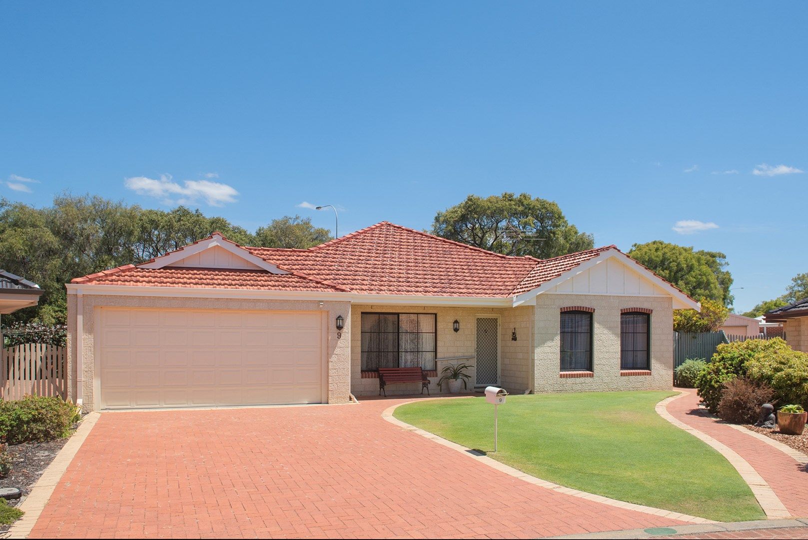 9 Bryant Close, Broadwater WA 6280, Image 0