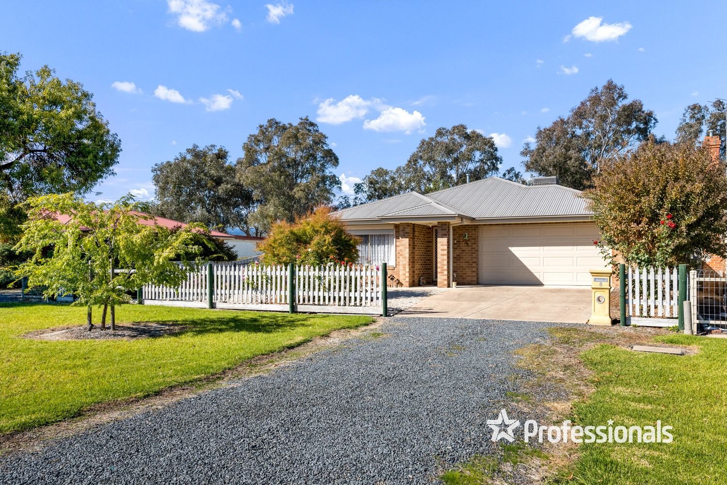 8 Nickless Street, Chiltern VIC 3683, Image 0