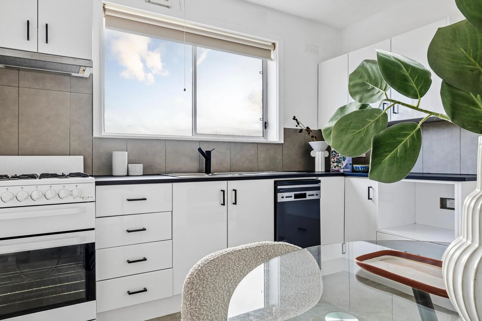 Additional image 11 of 2/833 High Street, Reservoir VIC 3073