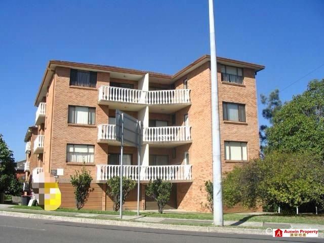 2 bedrooms Apartment / Unit / Flat in U2/512 Railway Pde HURSTVILLE NSW, 2220
