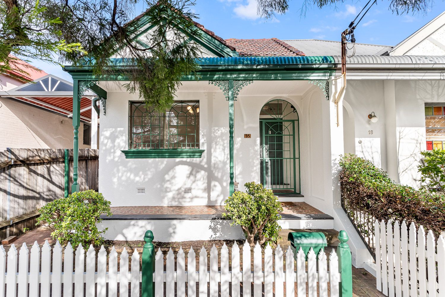 3 bedrooms House in 16 Lymerston Street TEMPE NSW, 2044