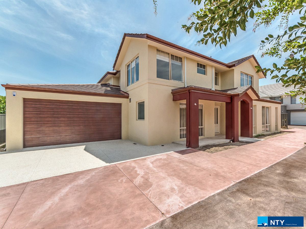 4 bedrooms House in 72B Matheson Road APPLECROSS WA, 6153