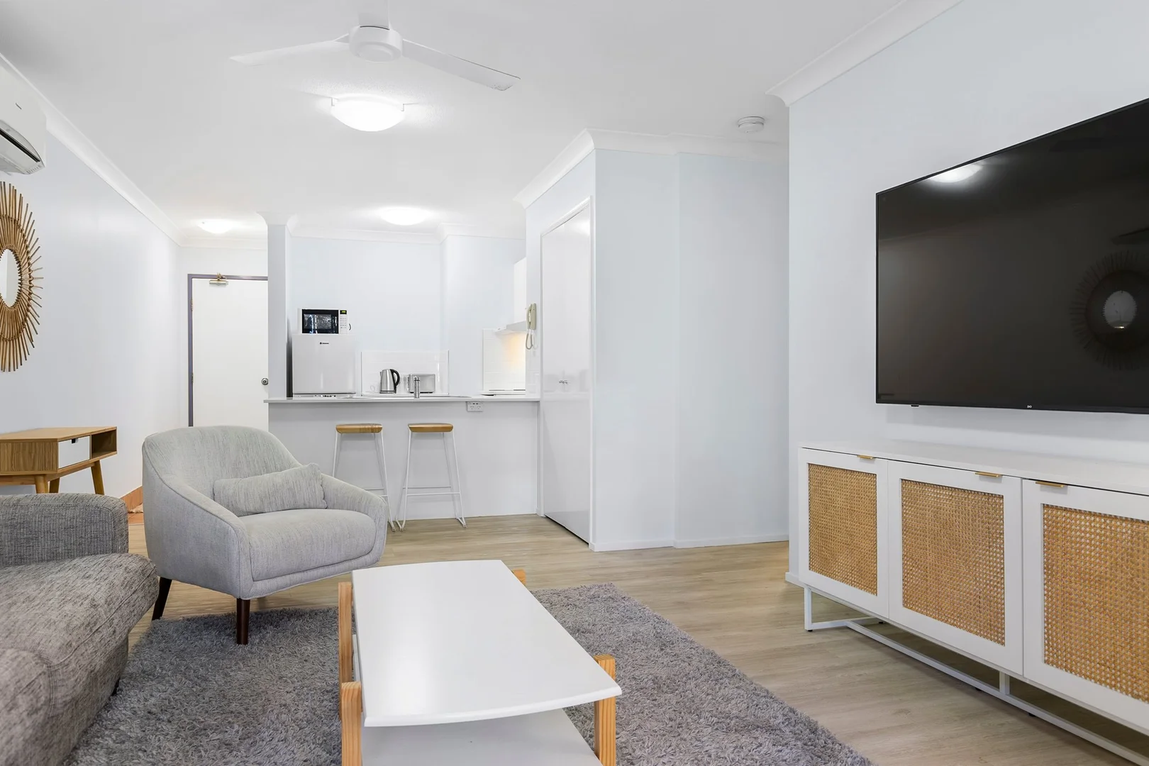 Additional image 4 of 10/20 Anne Avenue, Broadbeach QLD 4218