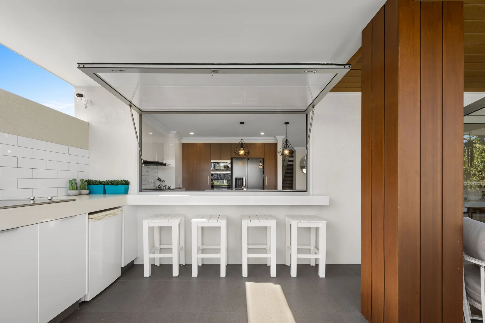 Additional image 21 of 9 Rebecca Court, Broadbeach Waters QLD 4218