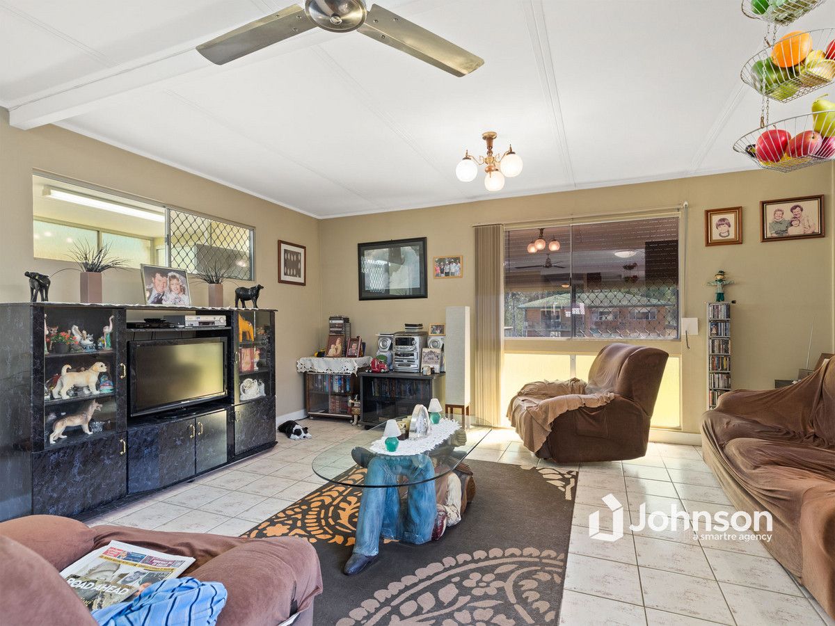 27 Thomas Street, Flinders View QLD 4305, Image 2