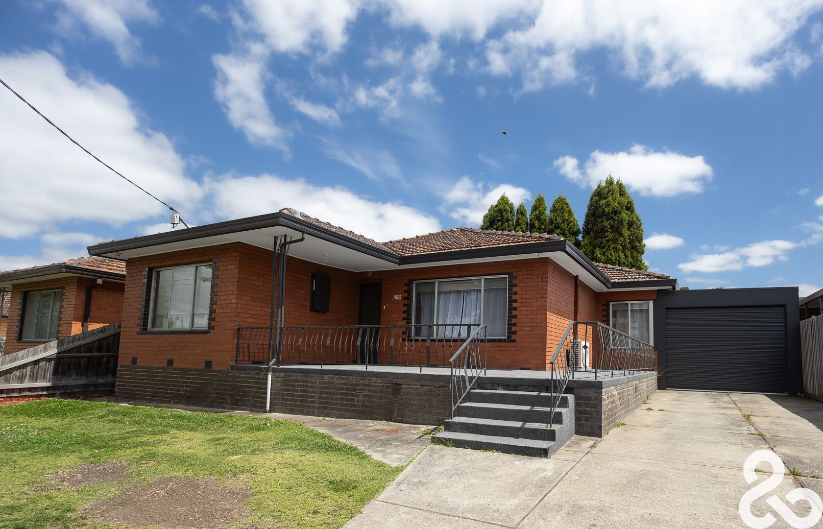 3 bedrooms House in 201 Edgars Road THOMASTOWN VIC, 3074