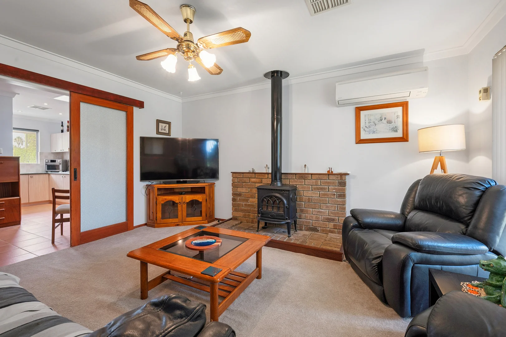 Additional image 3 of 28 Lowanna Way, Armadale WA 6112