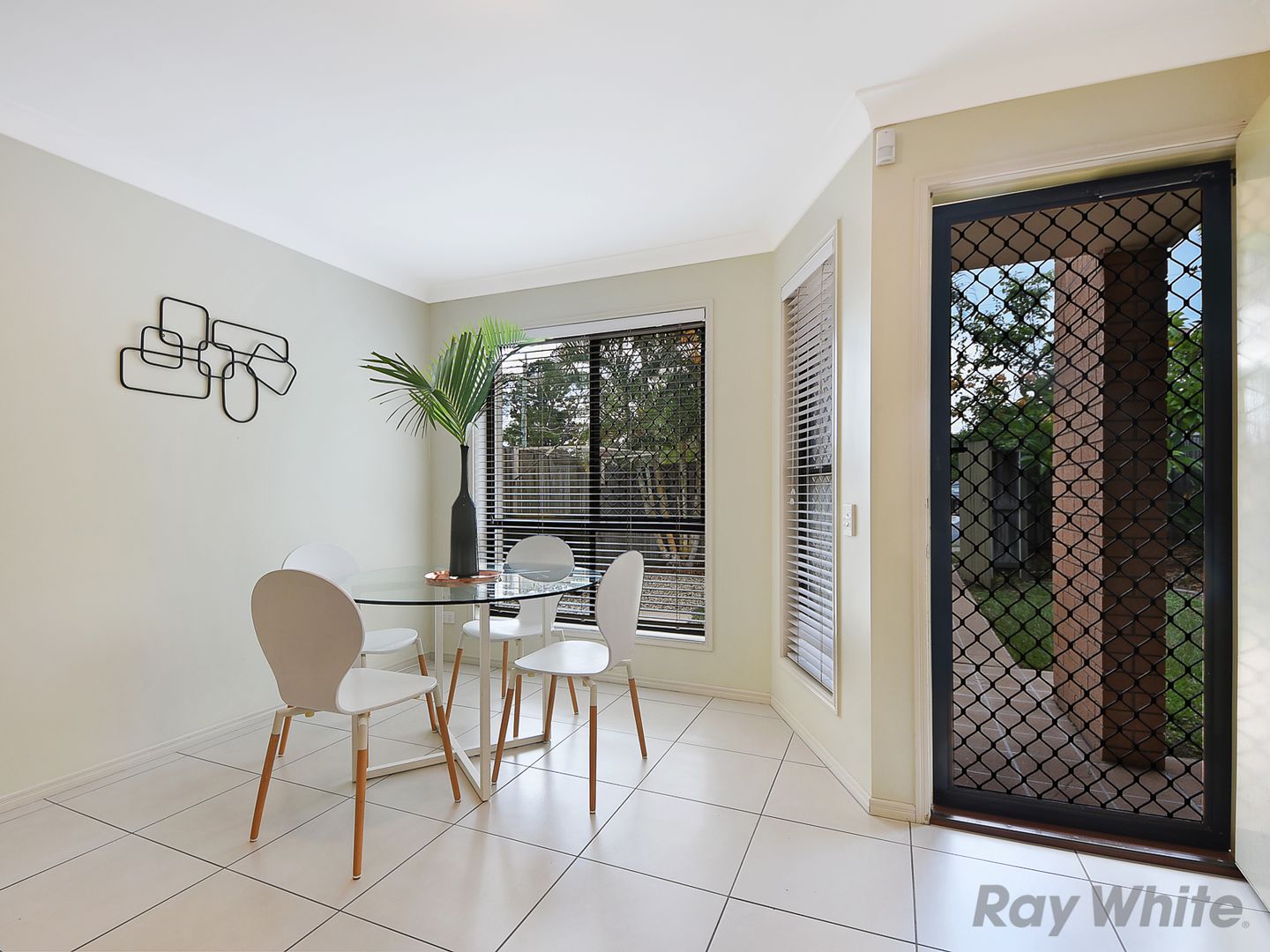 8/100 Lockrose Street, Mitchelton QLD 4053, Image 2