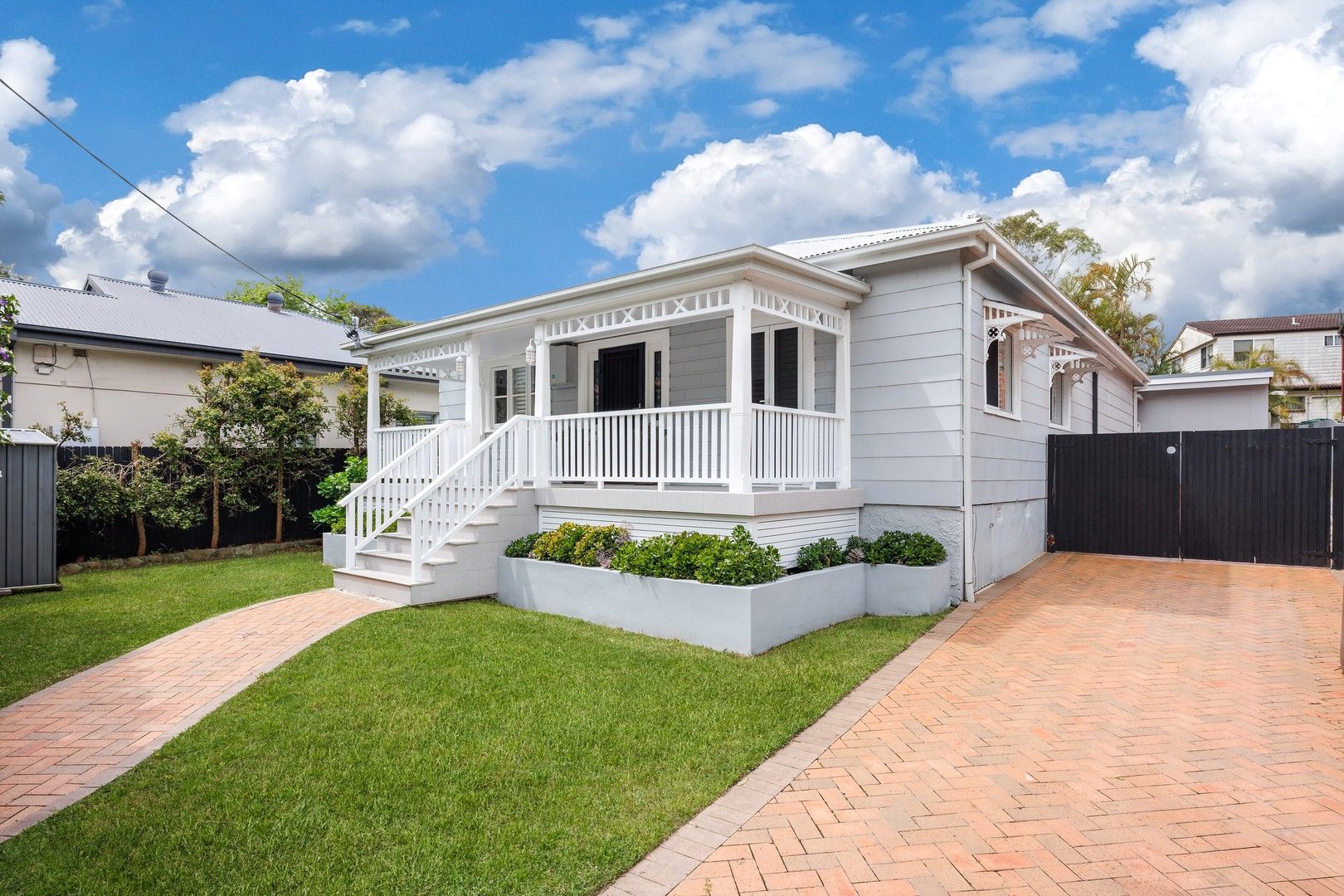 5 bedrooms House in 580 Pittwater Road NORTH MANLY NSW, 2100