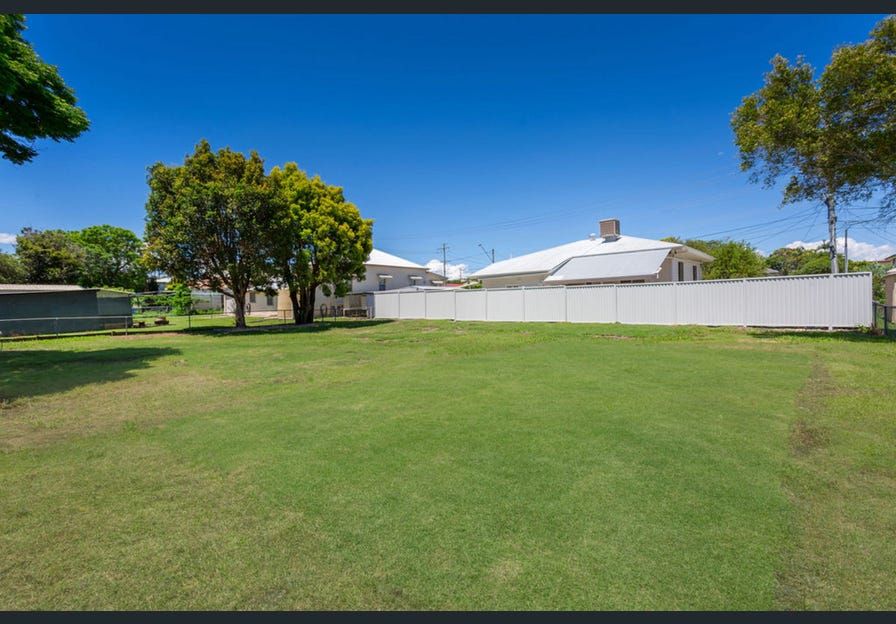 Silkstone QLD 4304 4 beds house for Sale, Offers over 550,000