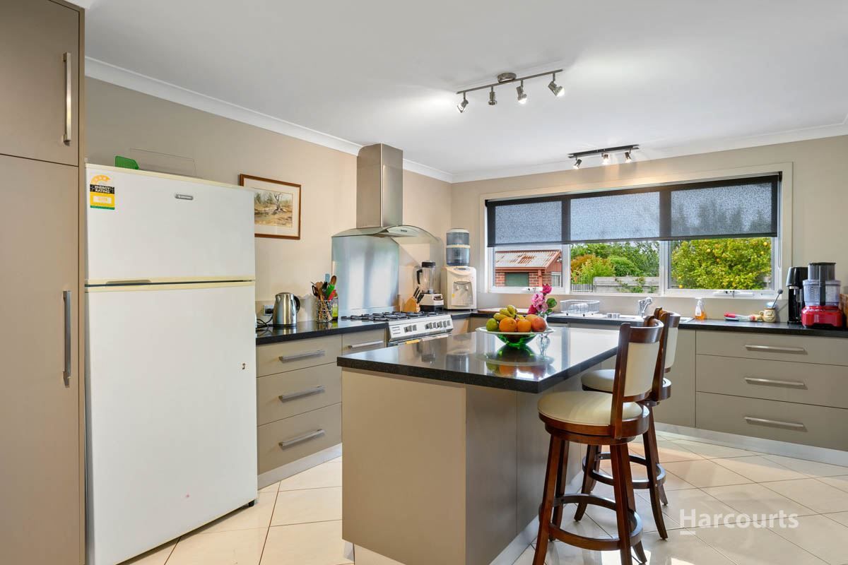 5 Deacon Street, Upper Burnie TAS 7320, Image 2