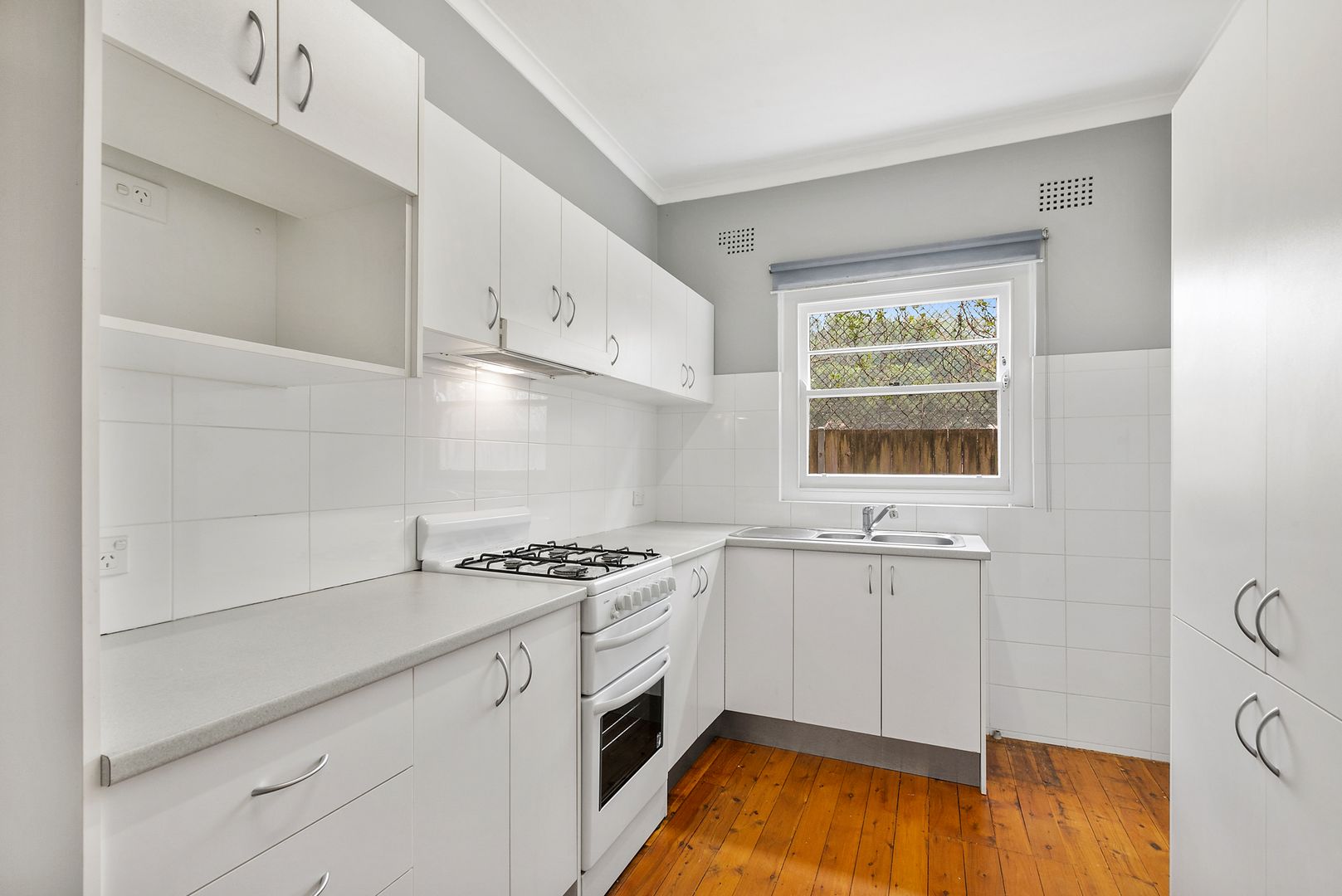 2/4 Monford Place, Cremorne NSW 2090, Image 2