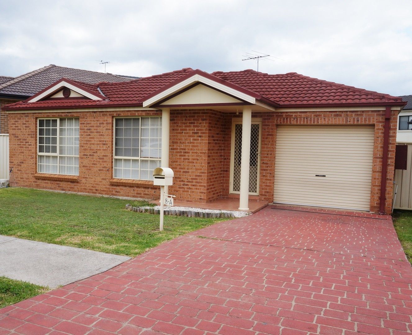 3 bedrooms House in 8A Richmond Crescent CECIL HILLS NSW, 2171