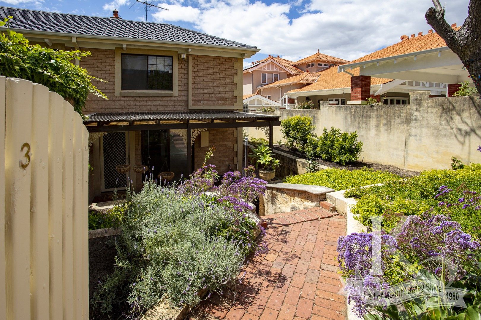 2 bedrooms Townhouse in 3/52 Lawley Crescent MOUNT LAWLEY WA, 6050