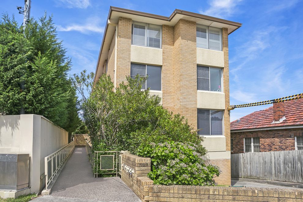 3 bedrooms Apartment / Unit / Flat in 3/731 Old South Head Road VAUCLUSE NSW, 2030