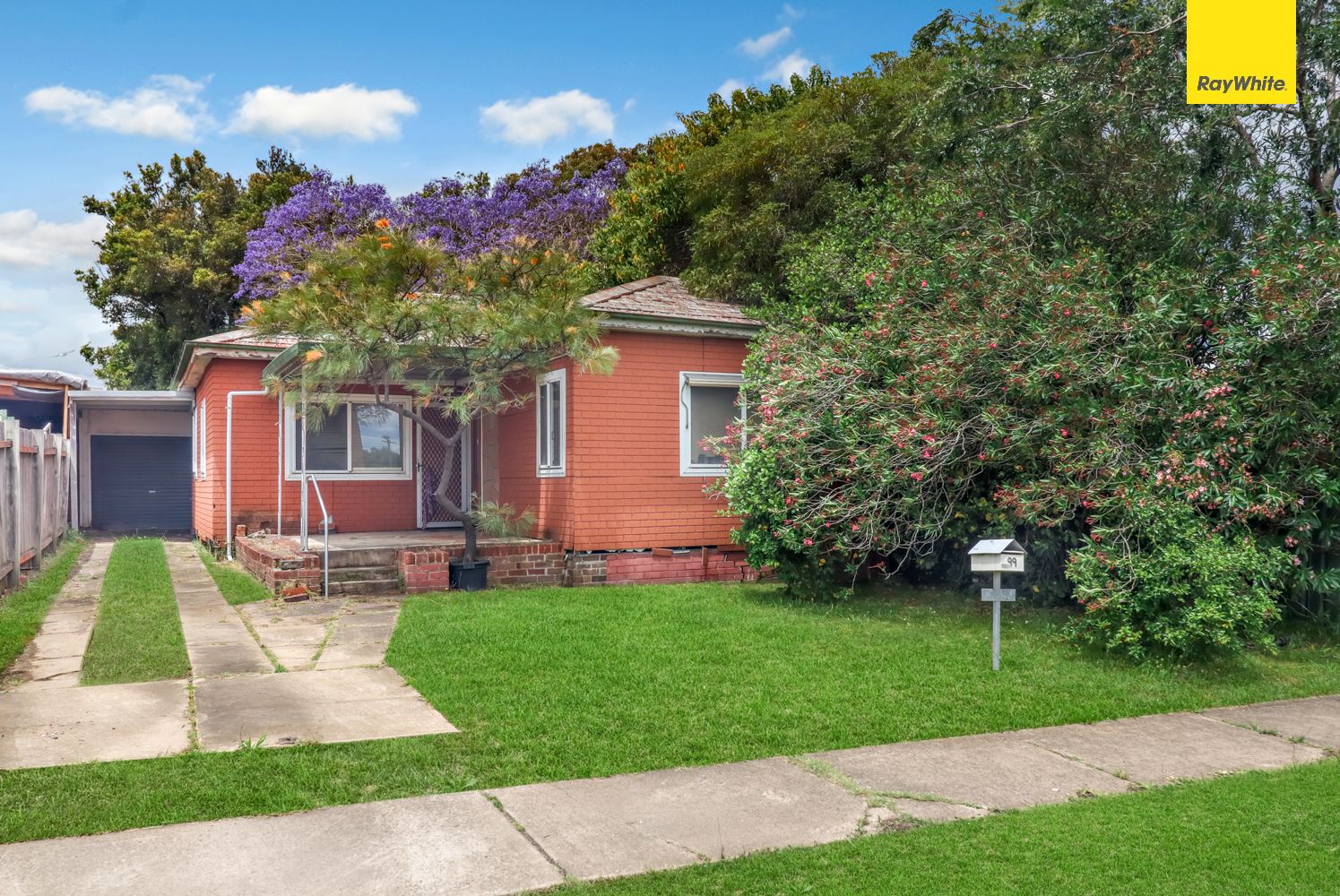 3 bedrooms House in 99 Lockwood Street MERRYLANDS NSW, 2160