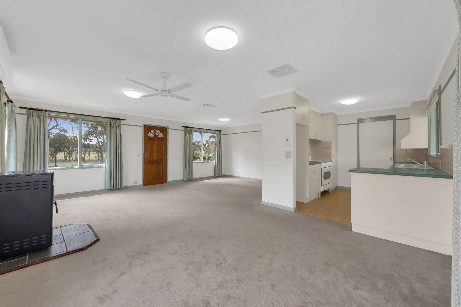 130 Hicks Street, Lara VIC 3212, Image 2