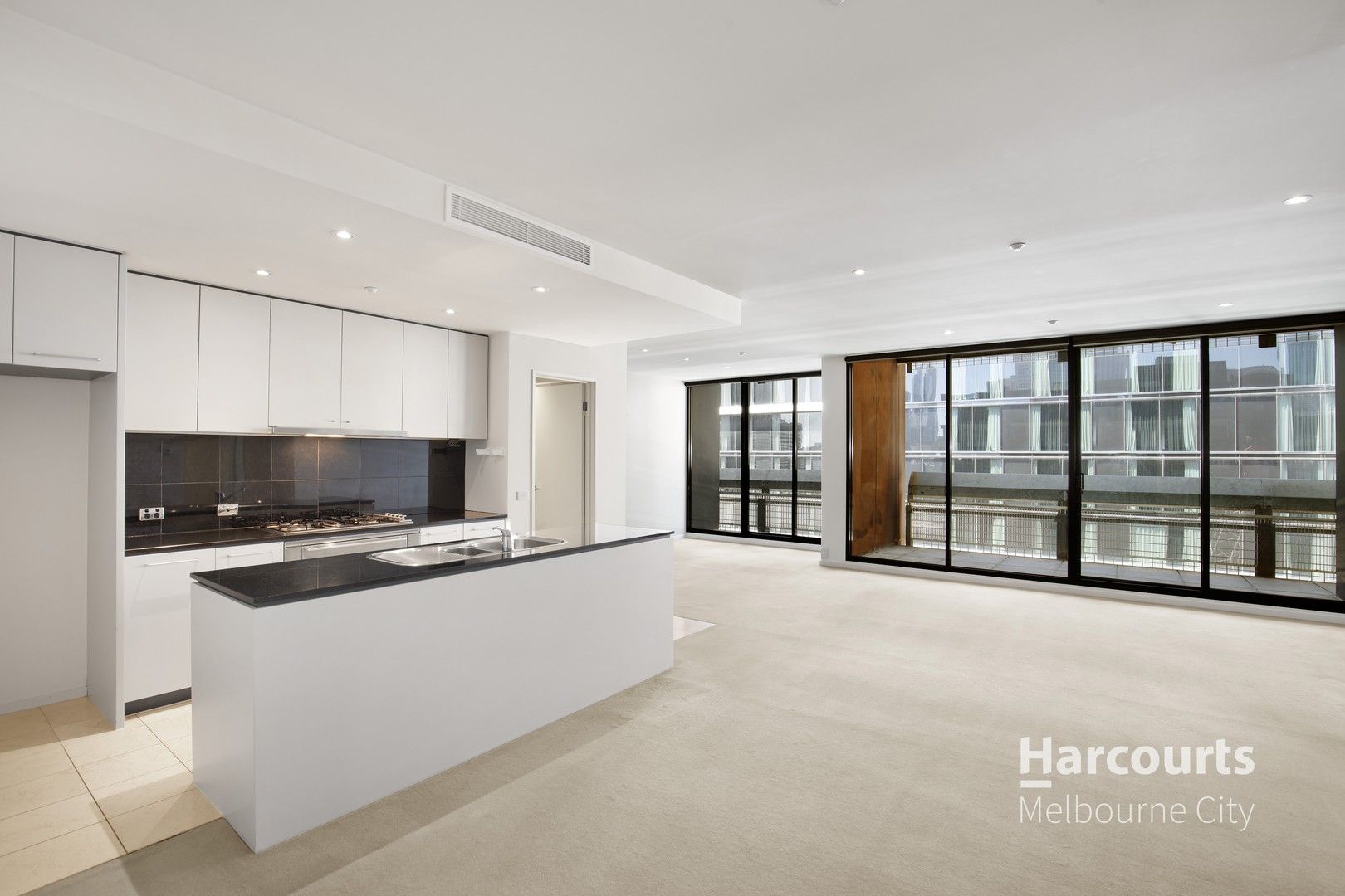 3 bedrooms Apartment / Unit / Flat in 1305/118 Russell Street MELBOURNE VIC, 3000