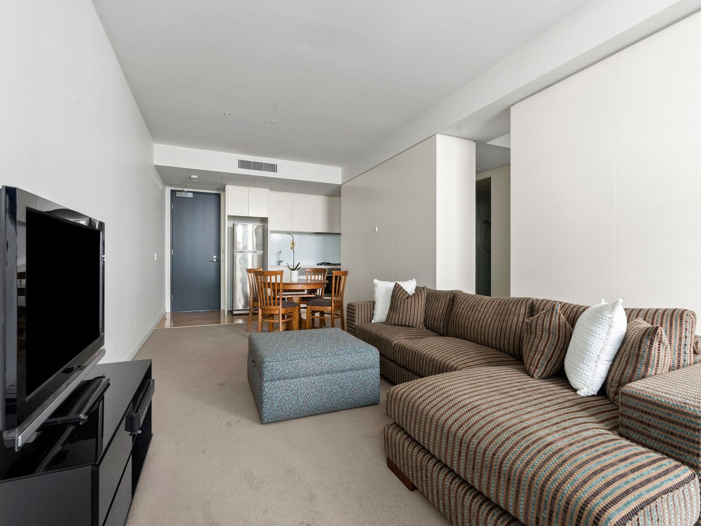 211/6-8 Eastern Beach Road, Geelong VIC 3220, Image 1