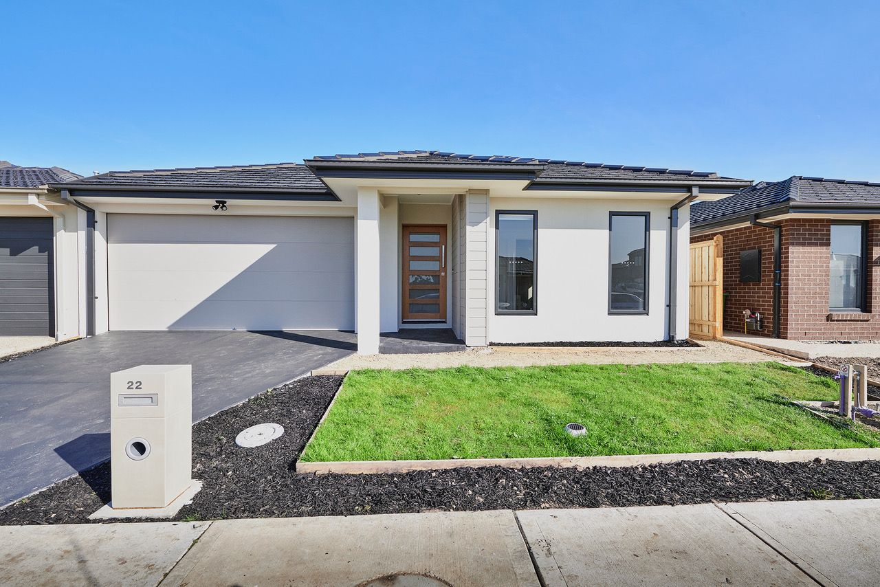 4 bedrooms House in 22 Sakura Drive BEACONSFIELD VIC, 3807