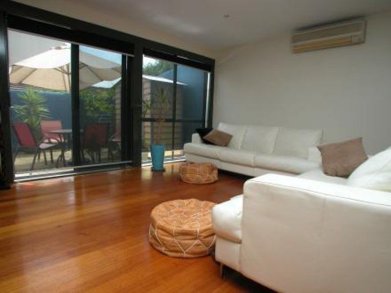 2 bedrooms Apartment / Unit / Flat in 6/79 Earl Street KEW VIC, 3101
