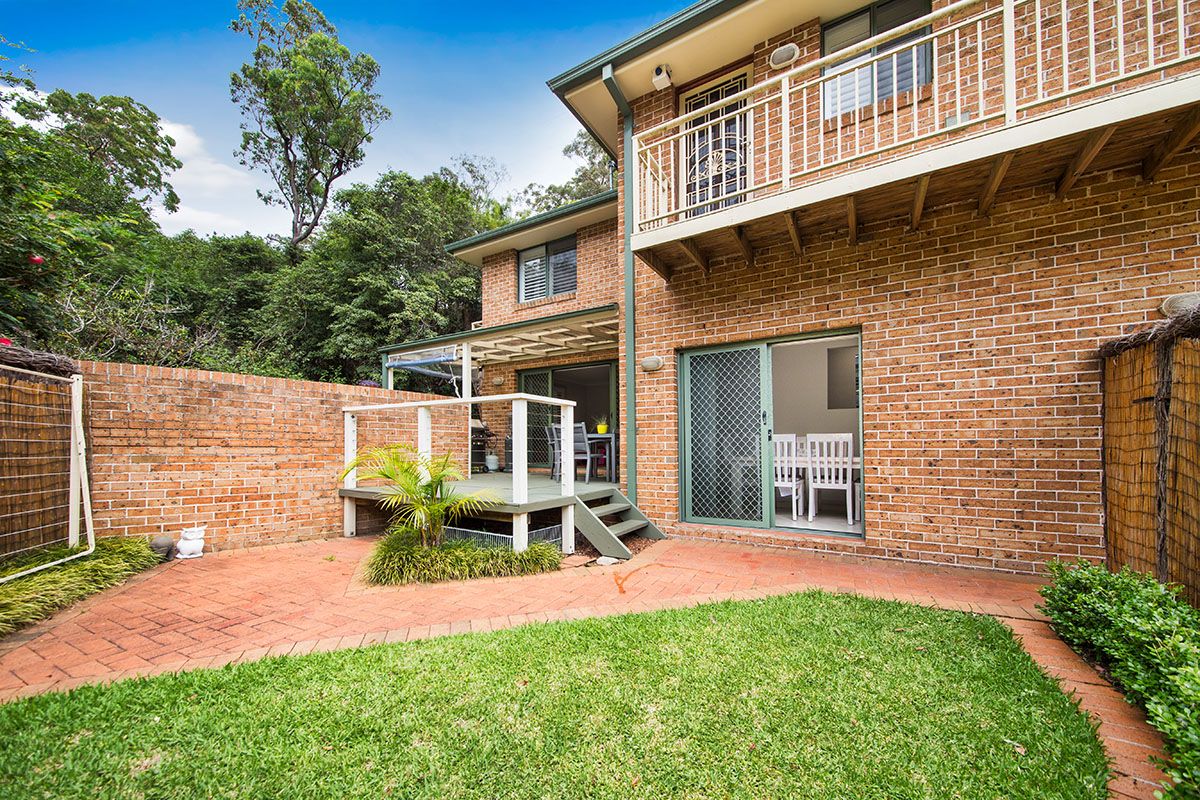 2/84 Griffin Parade, Illawong NSW 2234, Image 2