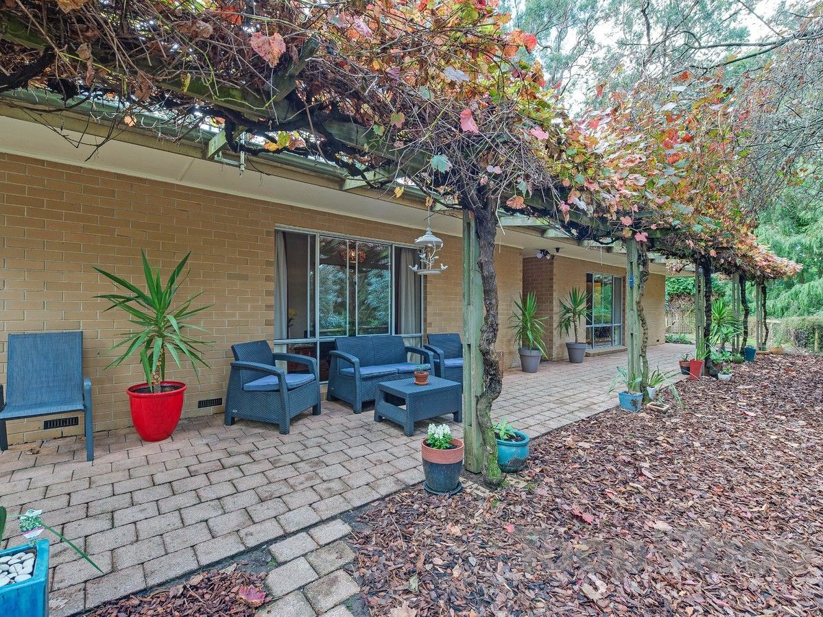 16 Hollidays Road, Summertown SA 5141, Image 0