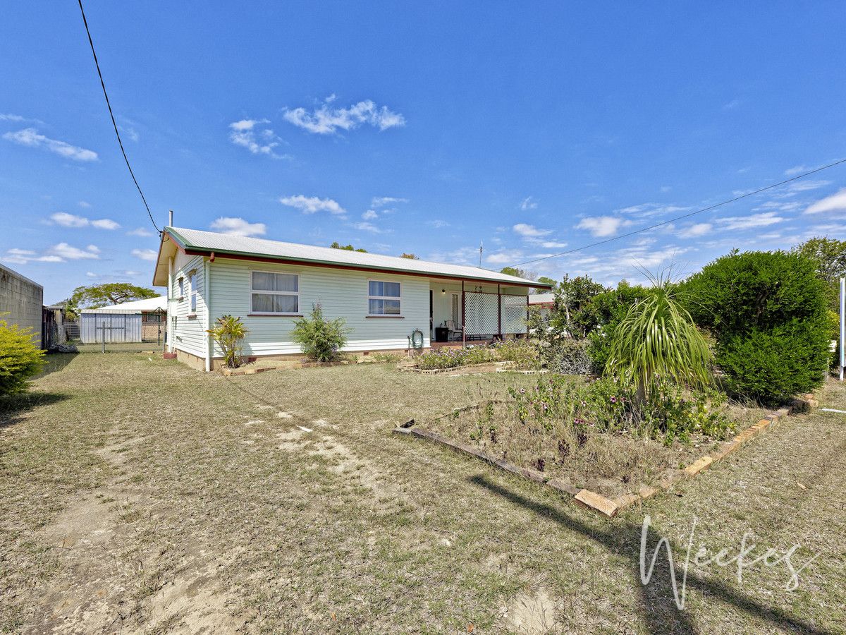 3 bedrooms House in 38 Dunn Road AVENELL HEIGHTS QLD, 4670