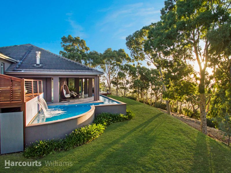 15 Saint Andrews Avenue, Mount Osmond SA 5064, Image 0