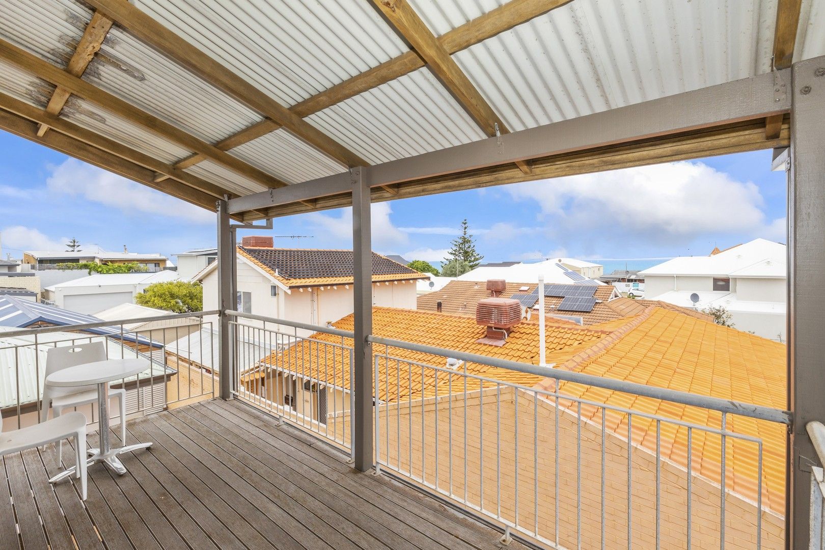 4 bedrooms House in 8 High Street SORRENTO WA, 6020