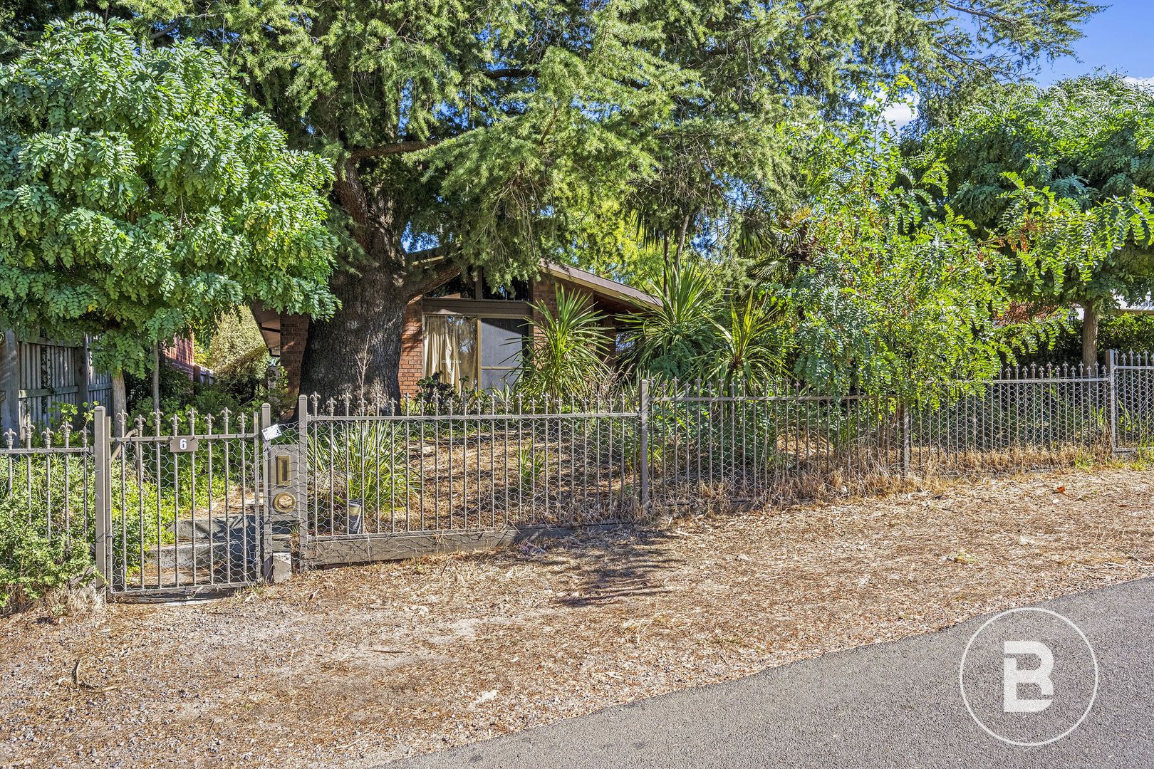 6 Harkness Street, Quarry Hill VIC 3550, Image 1