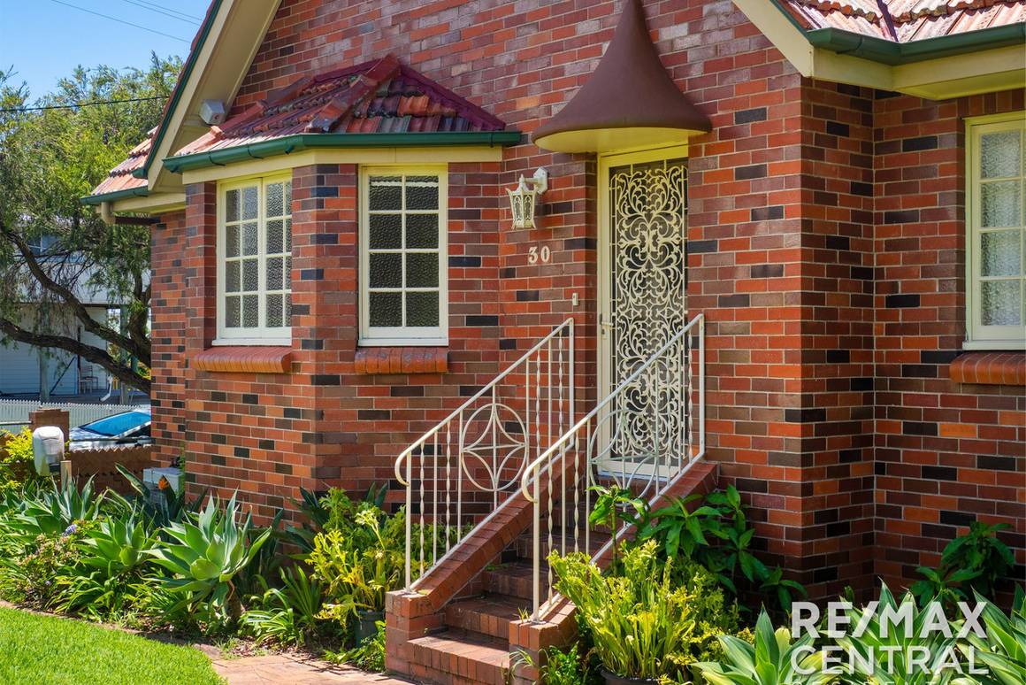 Picture of 30 Melville Terrace, WYNNUM QLD 4178