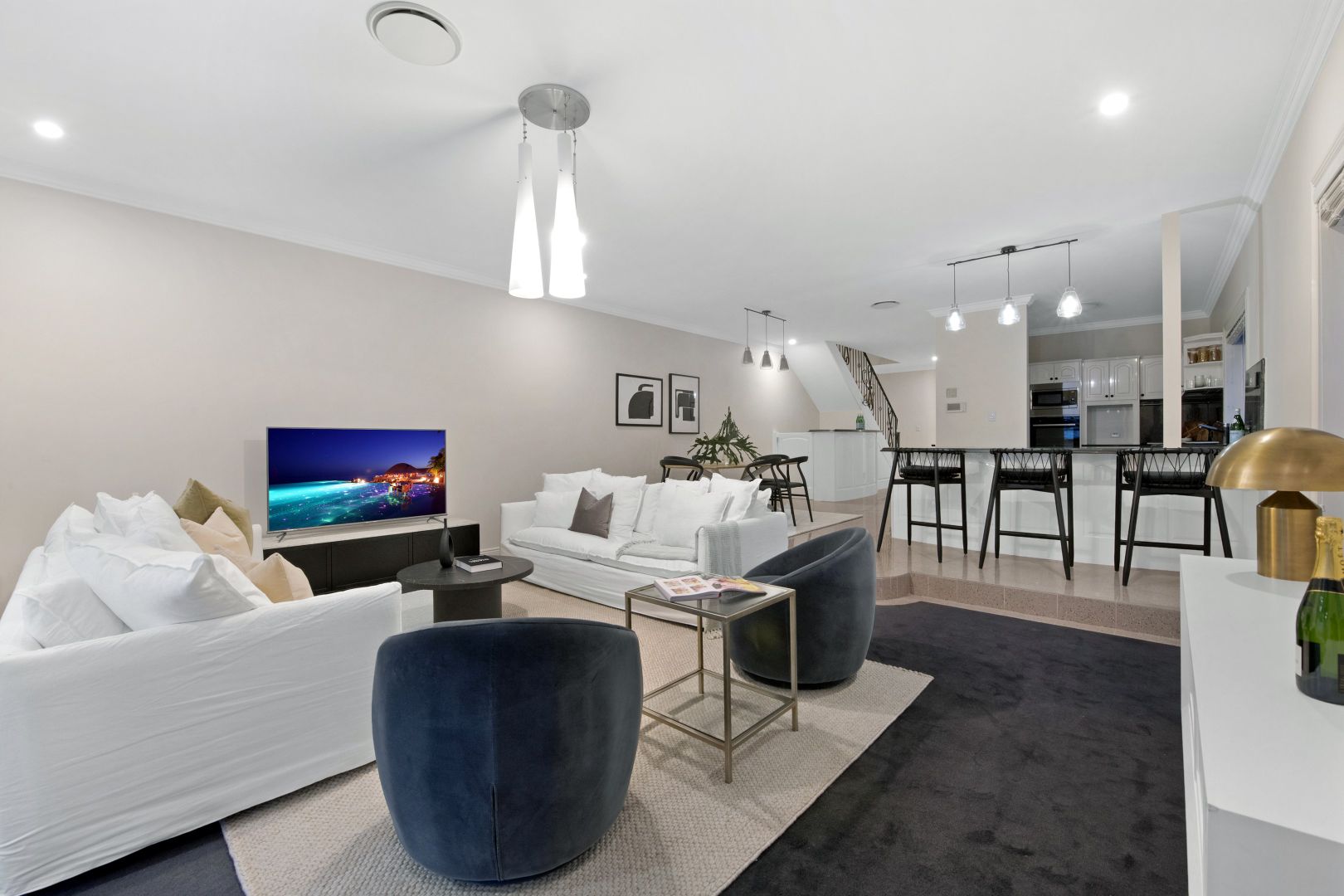 2/52 Sunrise Boulevard, Surfers Paradise QLD 4217, Image 2