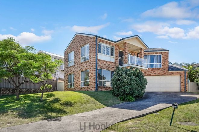 Picture of 67 Geraldton Drive, REDHEAD NSW 2290