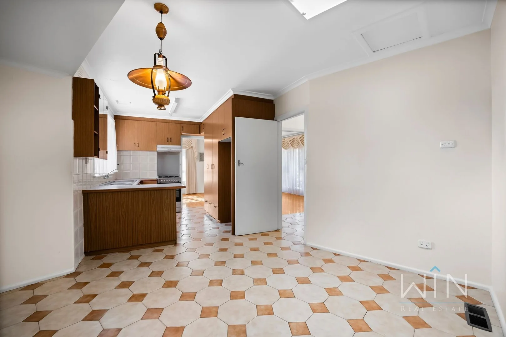 Additional image 7 of 4 Nives Court, Burwood East VIC 3151