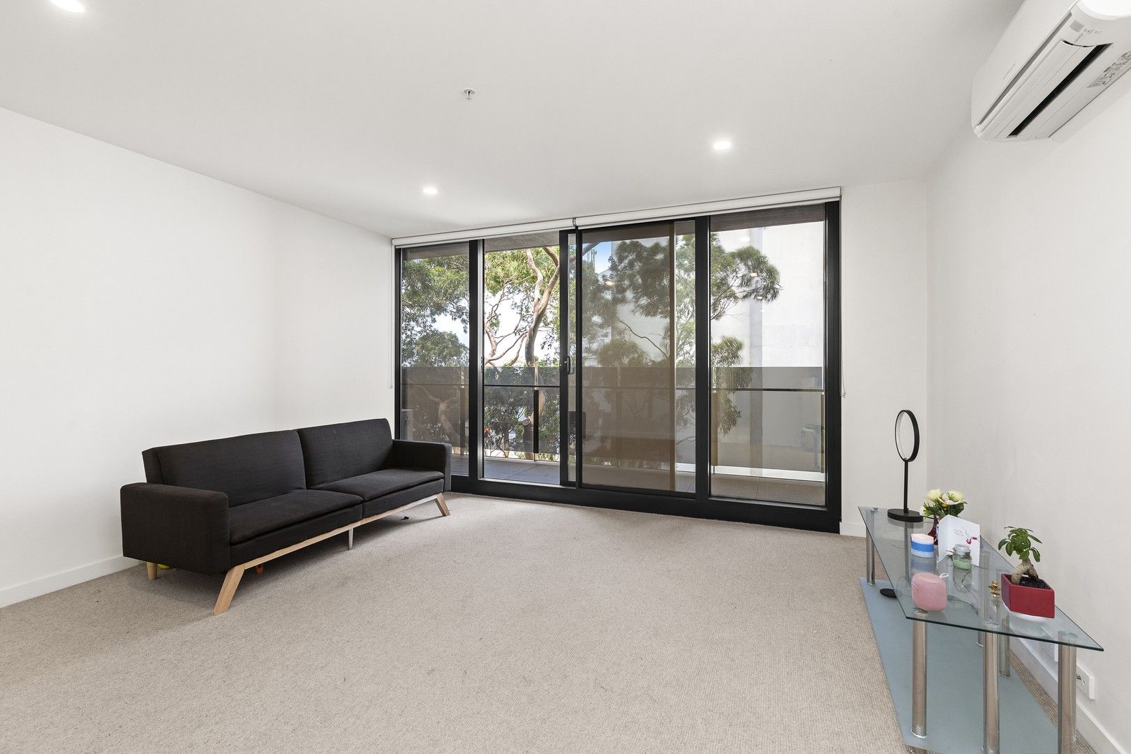 1 bedrooms Apartment / Unit / Flat in 213/6 Station Street MOORABBIN VIC, 3189