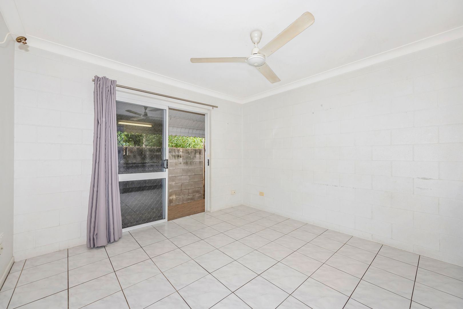 7/47 Ford Street, Hermit Park QLD 4812, Image 2