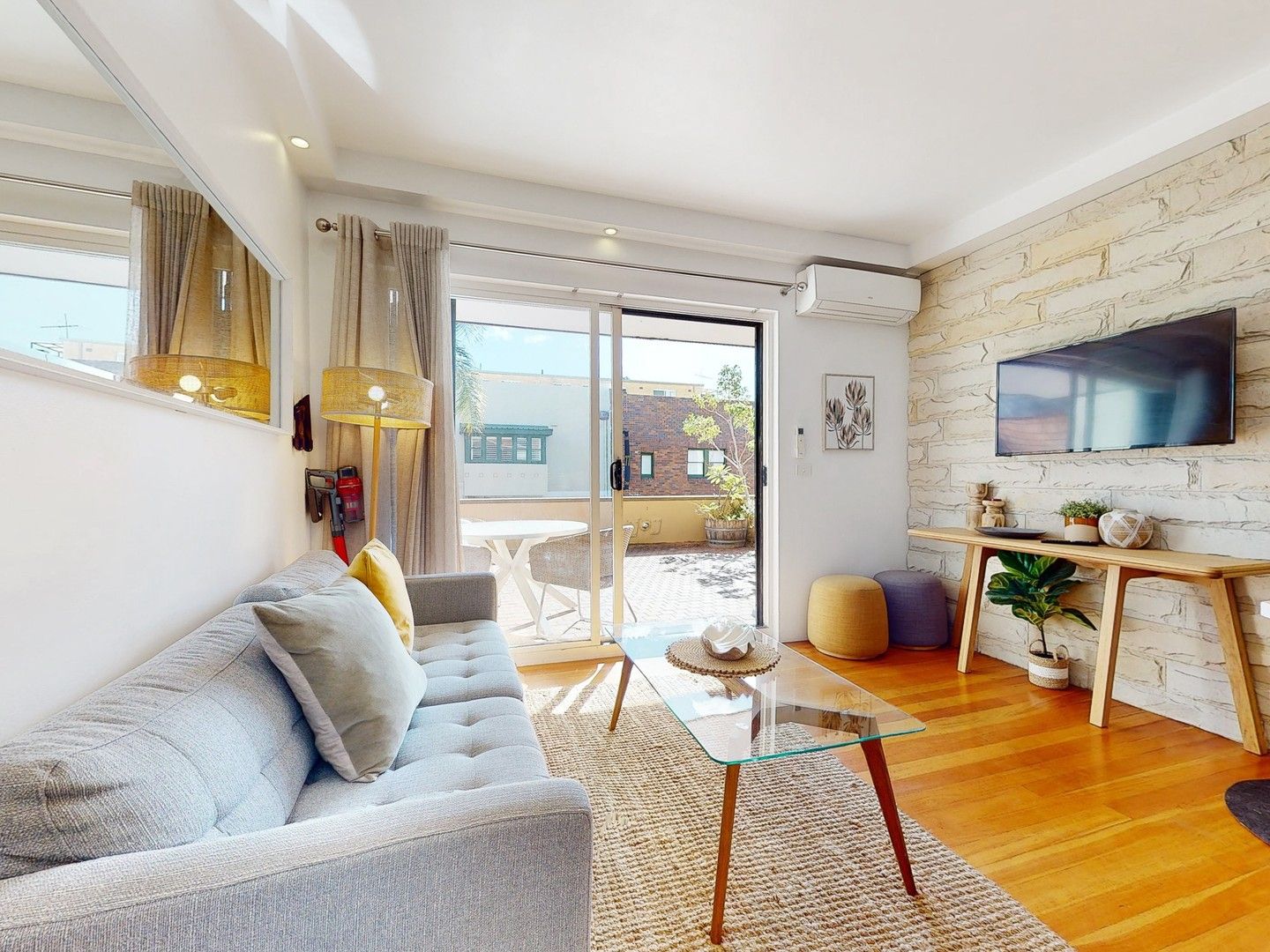 1 bedrooms Apartment / Unit / Flat in 6/126 Roscoe Street BONDI BEACH NSW, 2026