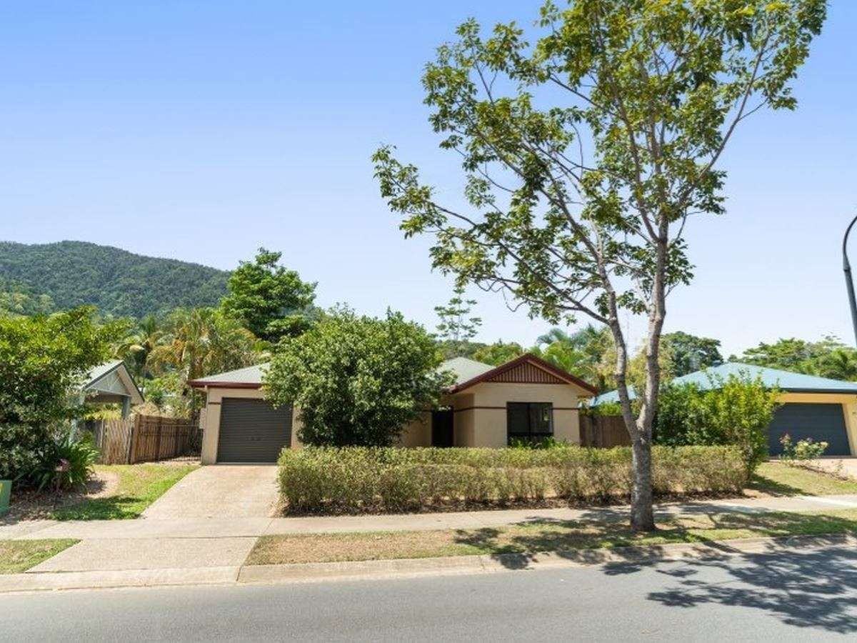 3 bedrooms House in 37 Gamburra Drive REDLYNCH QLD, 4870