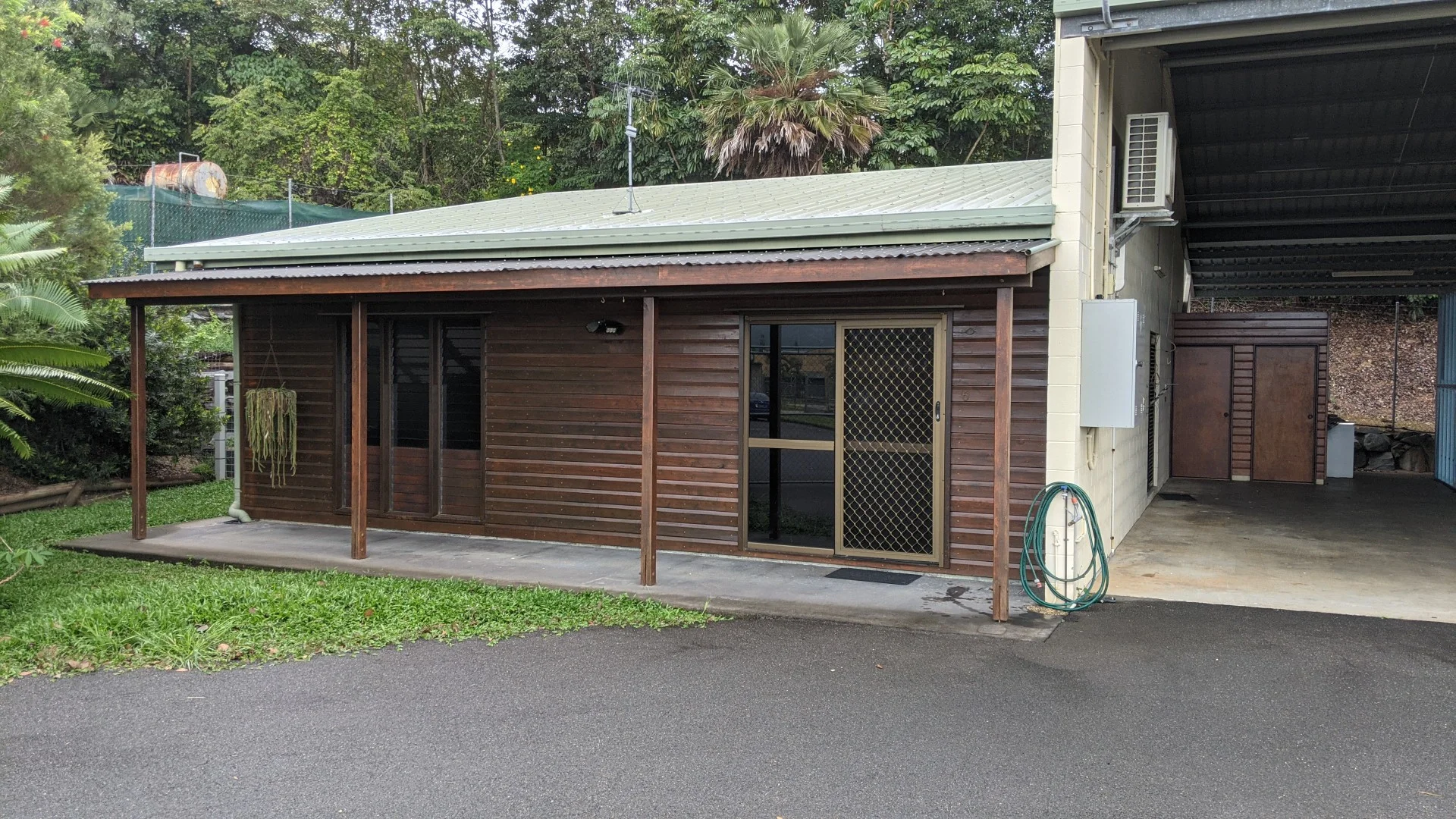 6 Allan Close, Mossman QLD 4873