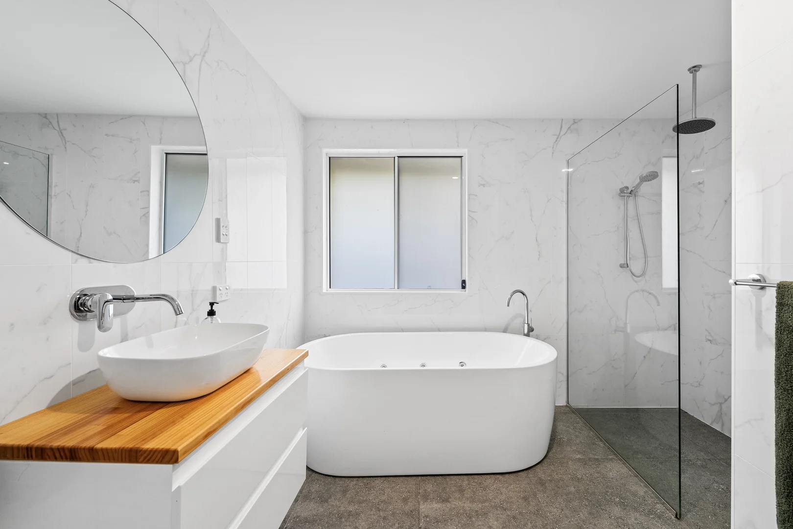 Additional image 7 of 17 Shannon Parade, Berkeley Vale NSW 2261