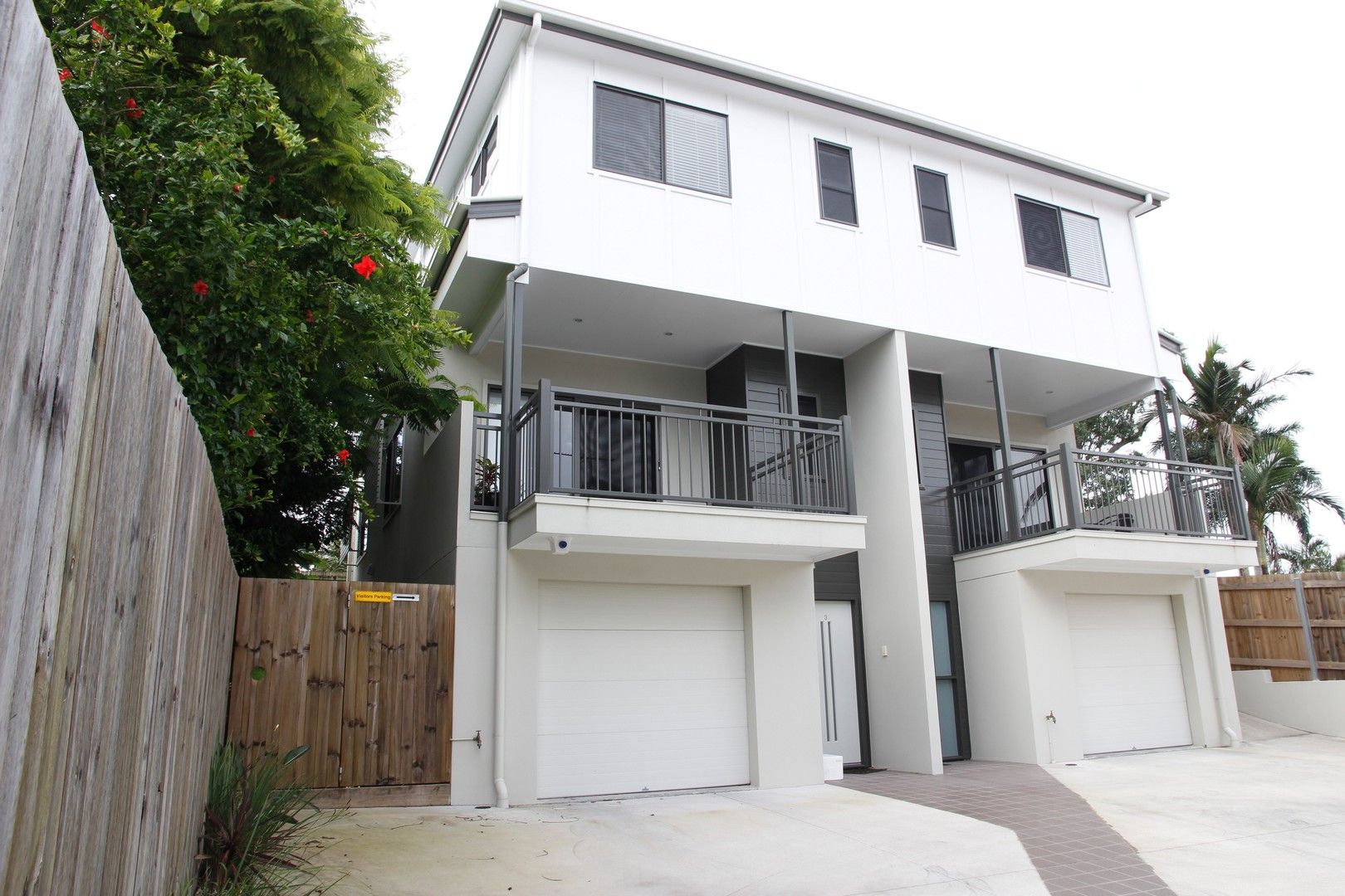 3 bedrooms Townhouse in 3/6 Napier Street CARINA HEIGHTS QLD, 4152