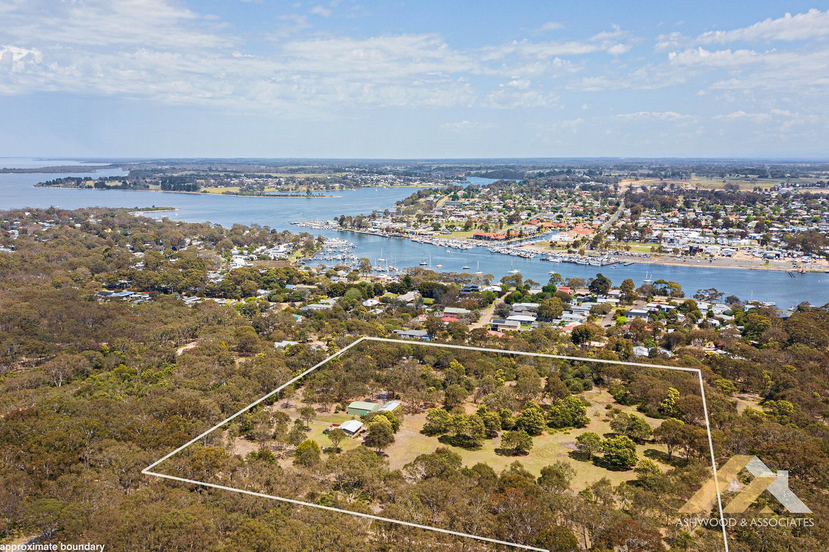 15 Centre Rd, Raymond Island VIC 3880 House for Sale 699,000