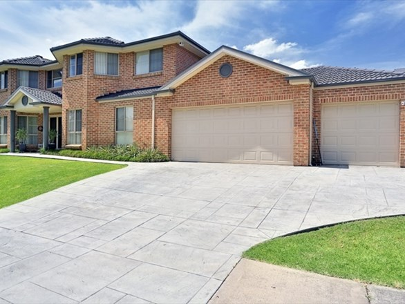 18 Canada Crescent, Cameron Park NSW 2285