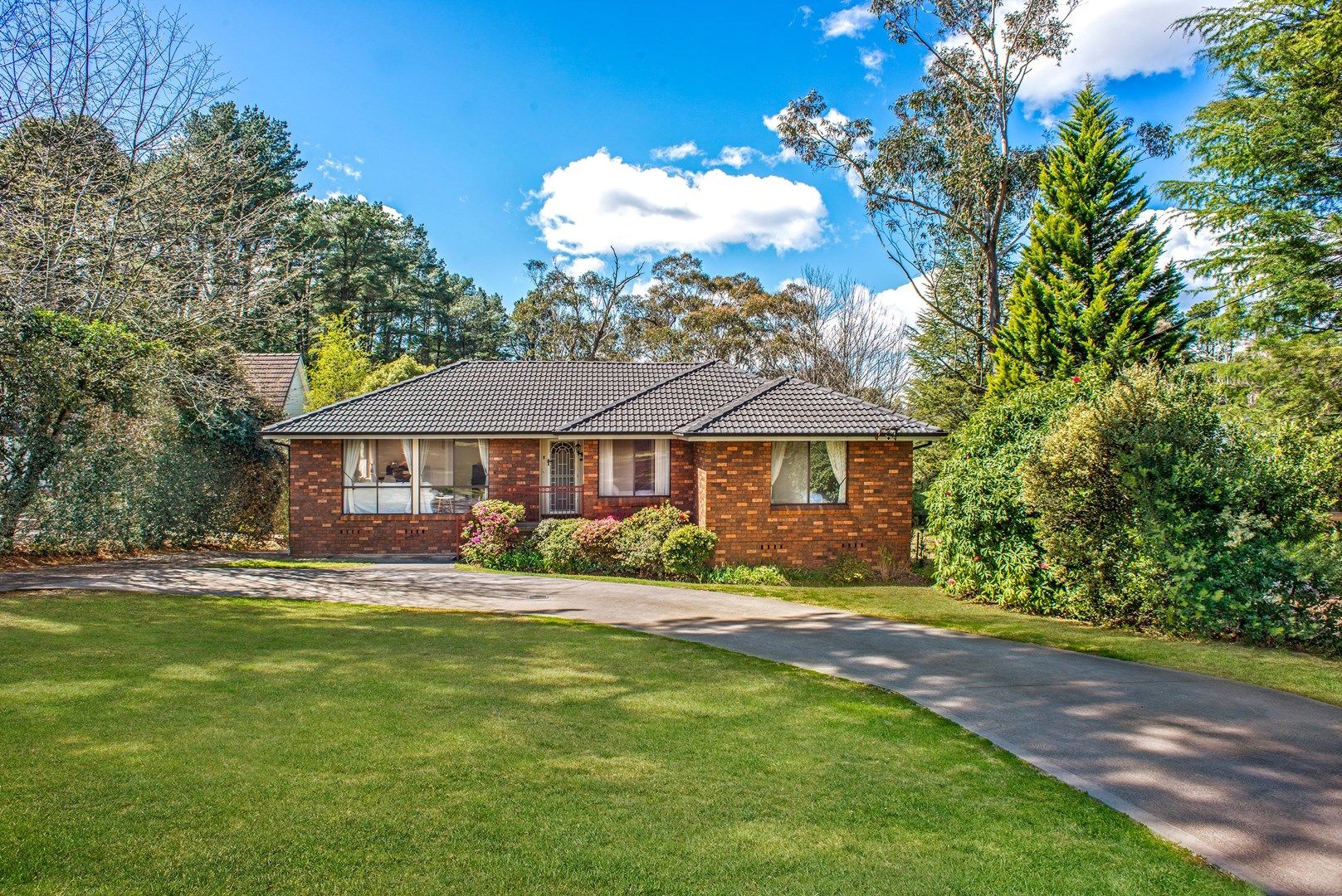 8  Gladstone Rd, Leura NSW 2780, Image 0