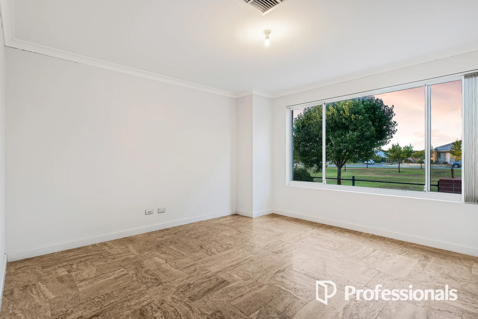 Additional image 11 of 3 Braddock Lane, Caversham WA 6055