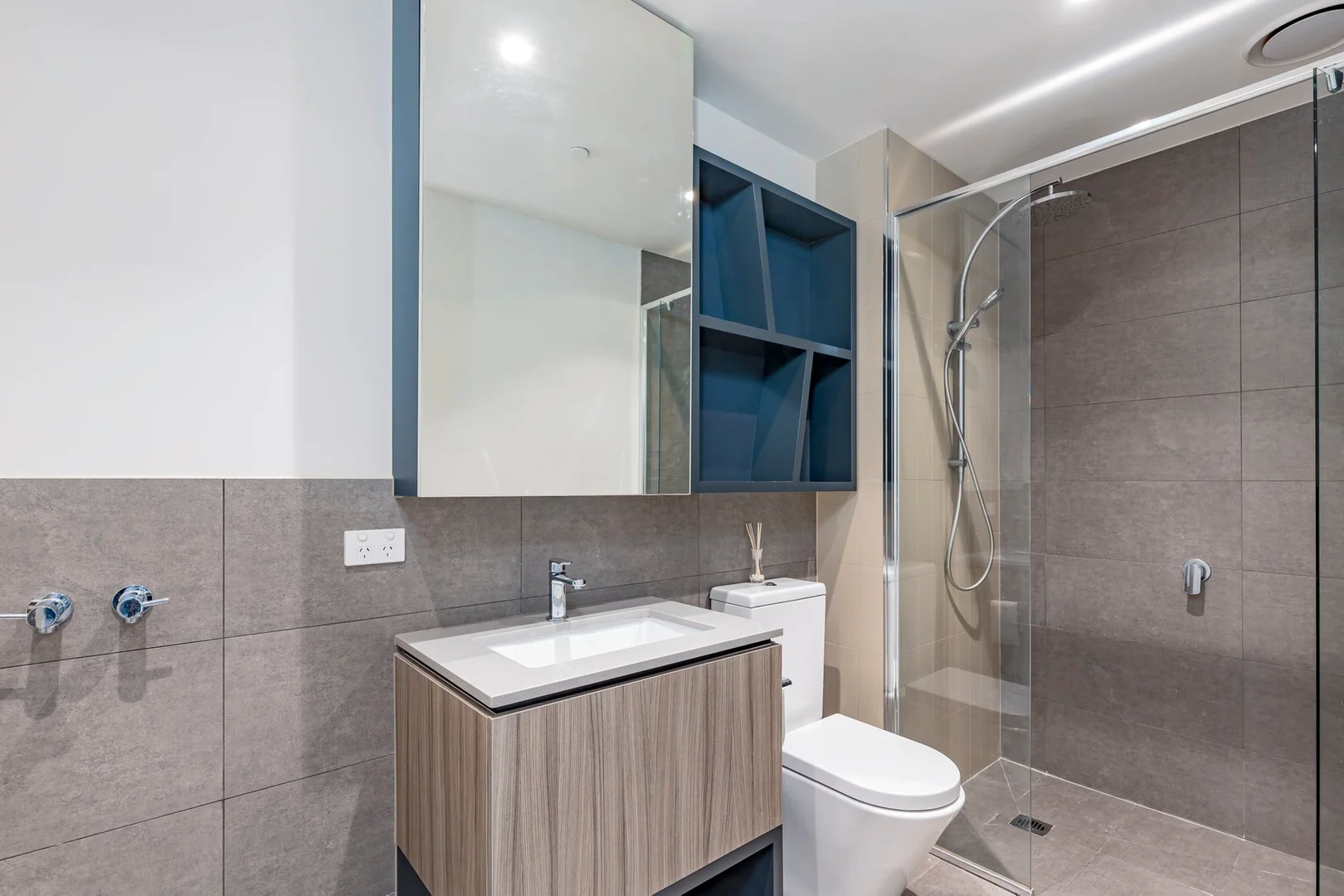 Additional image 9 of 203/120 Burgundy Street, Heidelberg VIC 3084