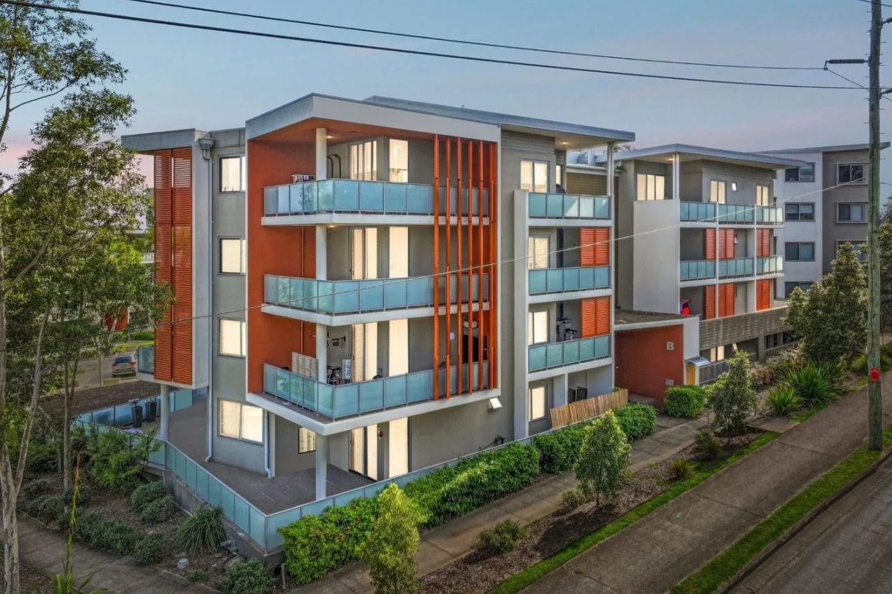 B103/2 Rowe Drive, Potts Hill NSW 2143