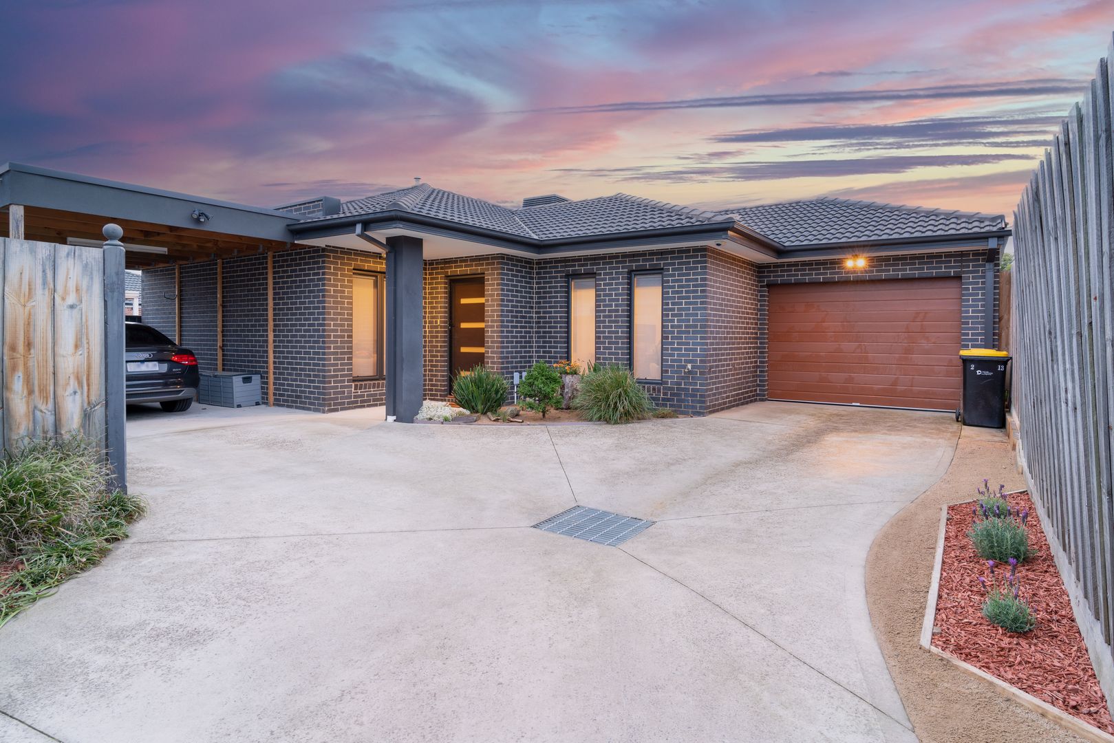 2 bedrooms Apartment / Unit / Flat in 2/13 Loller Street SPRINGVALE VIC, 3171