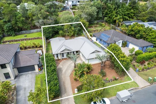 5 bedrooms House in 44 ROBERTS DRIVE MAUDSLAND QLD, 4210